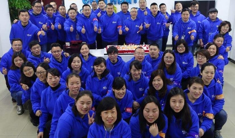 Casarte中央空調(diào)廠家全國統(tǒng)一服務(wù)熱線(家用中央卡薩帝空調(diào)噪音如何消除噪音影響)。